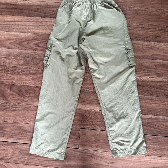 Nike Essential Woven Women’s Cargo Pants - Size XS (Fits More Like a Small) - Picture 8 of 9
